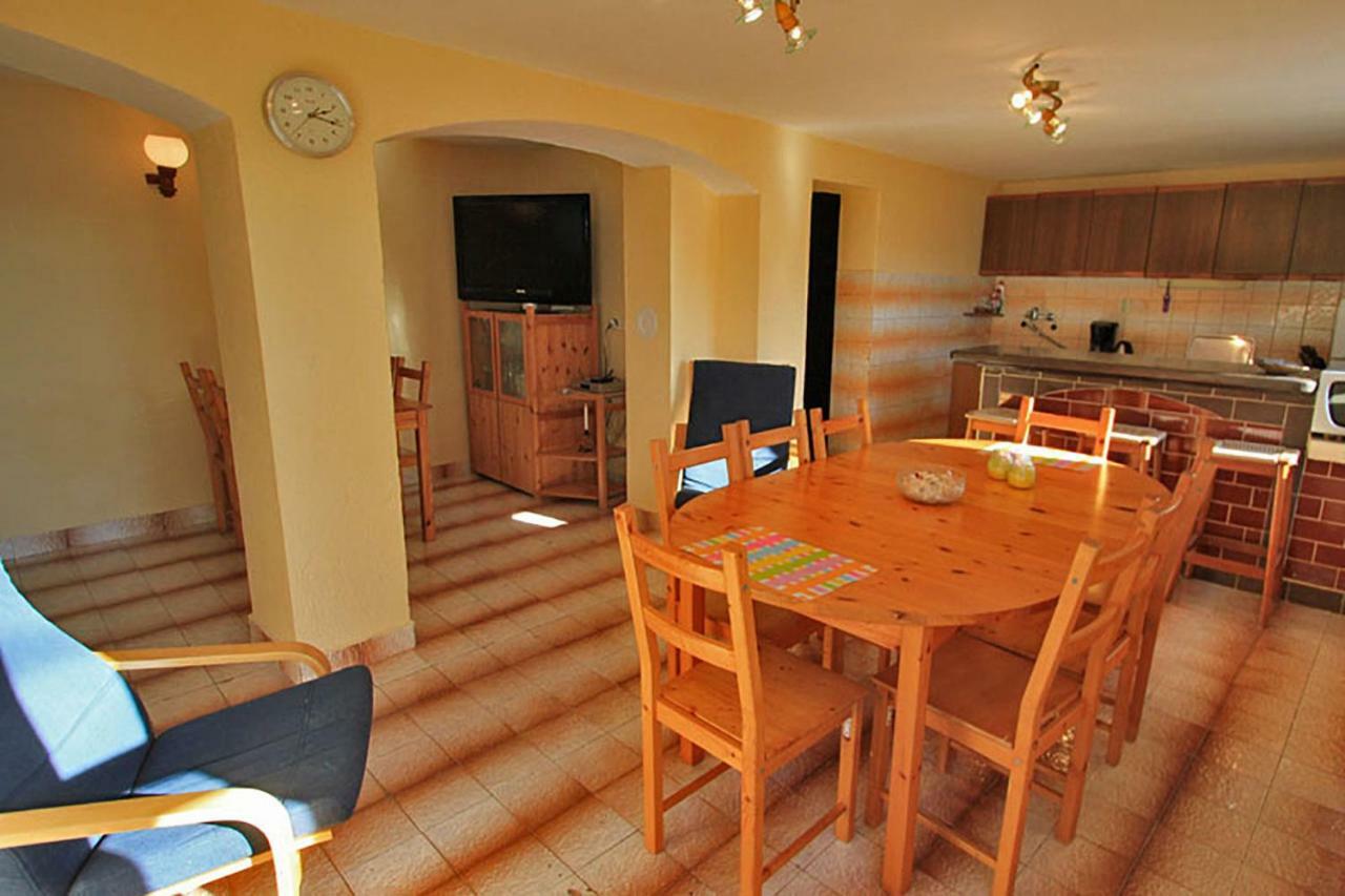 Beachfront House Ivana With Pool - Renovated 2025 세사리카 외부 사진